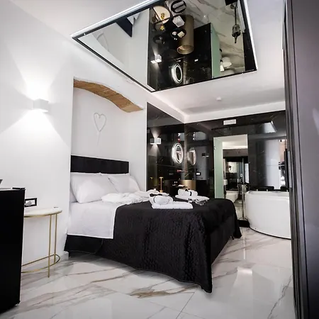 Luxury White 4* Palerme